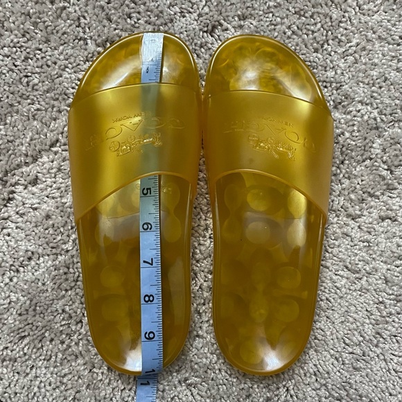 Coach Yellow Slides Size 7 Ulyssa Rubber Slide Buttercup - Picture 11 of 13